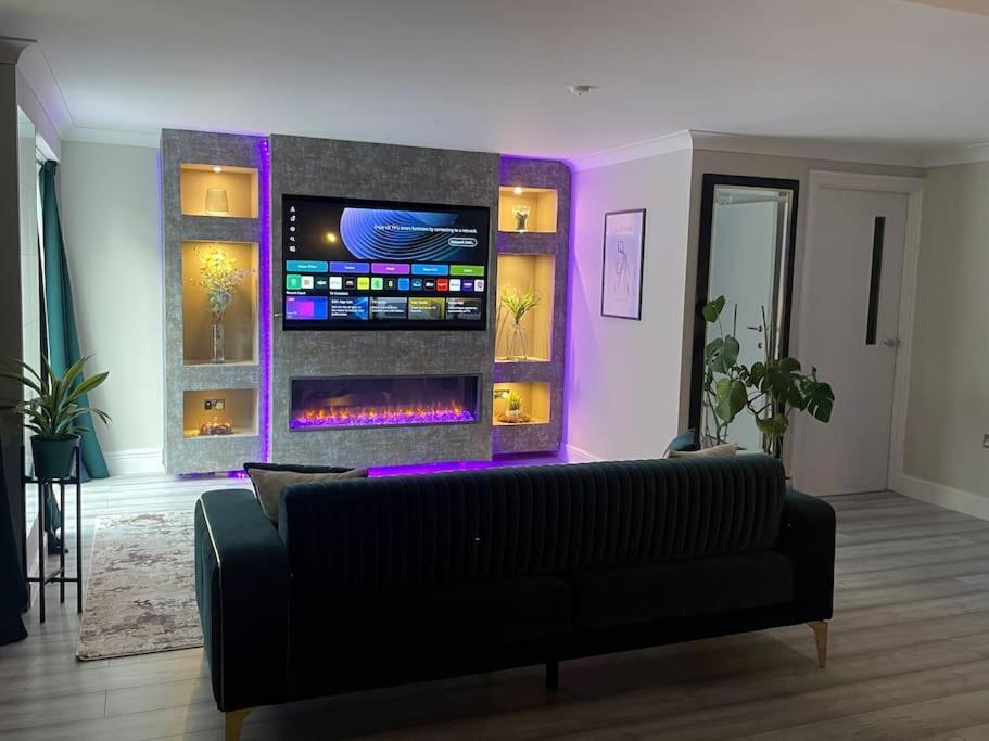 The Exclusive Jacuzzi Apartment Birmingham Exteriör bild