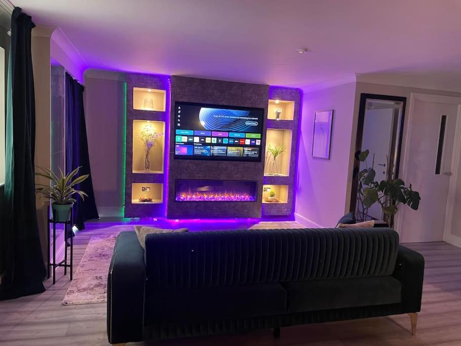 The Exclusive Jacuzzi Apartment Birmingham Exteriör bild